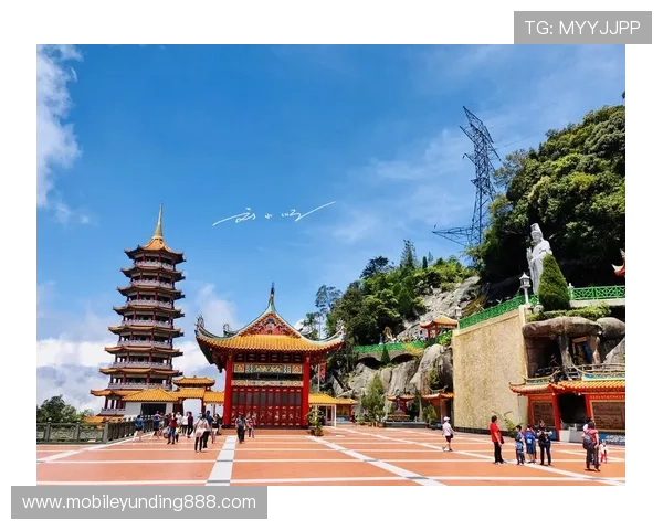 云顶马来西亚简介：云顶高原的地理位置、交通便利性及其在马来西亚旅游中的重要地位